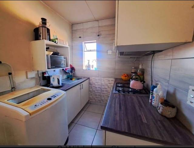 2 BEDROOM APARTMENT FOR SALE IN FLEURHOF